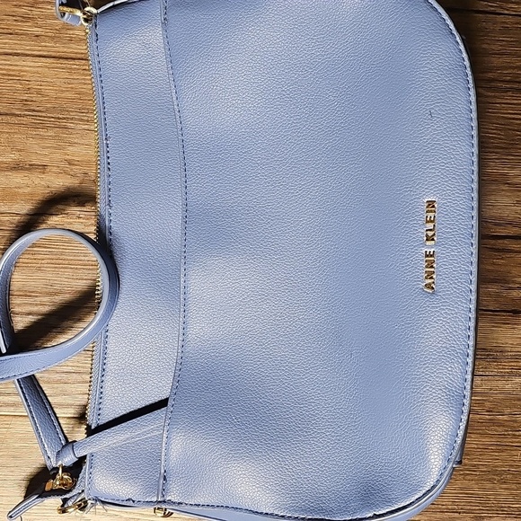 Anne Klein Blue Crossbody Bag with Minimalist Design - Picture 2 of 5